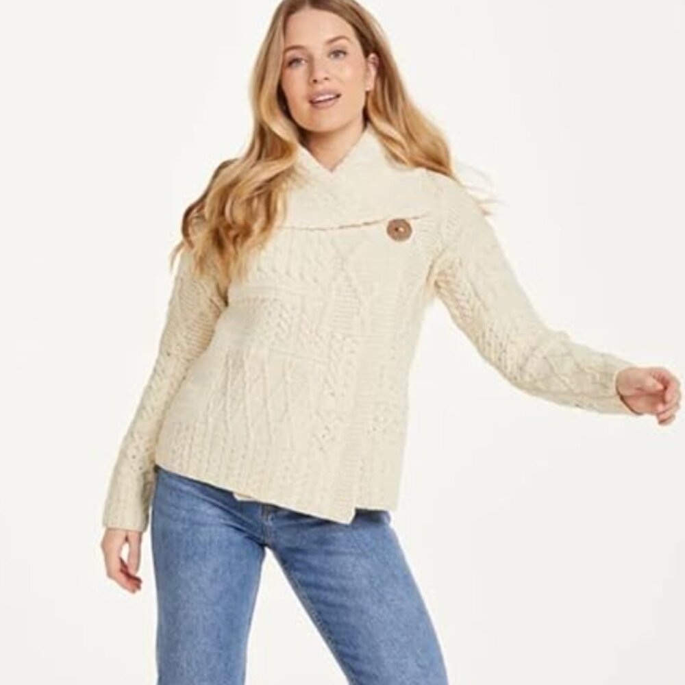 Carraig Donn Irish Chunky Collared Aran Cable Knit Sweater - Picture 2 of 12